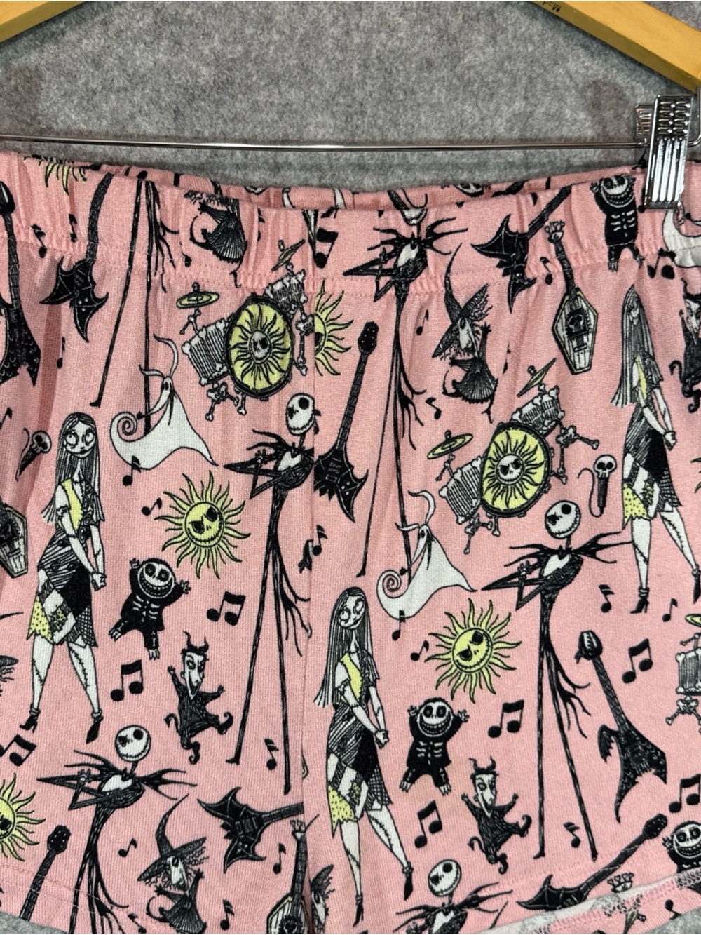 Nightmare Before Christmas Pajama Shorts - Women 2XL - Spooky Comfy PJ Halloween - Picture 2 of 7
